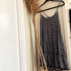 Small floral print peasant dress🌻